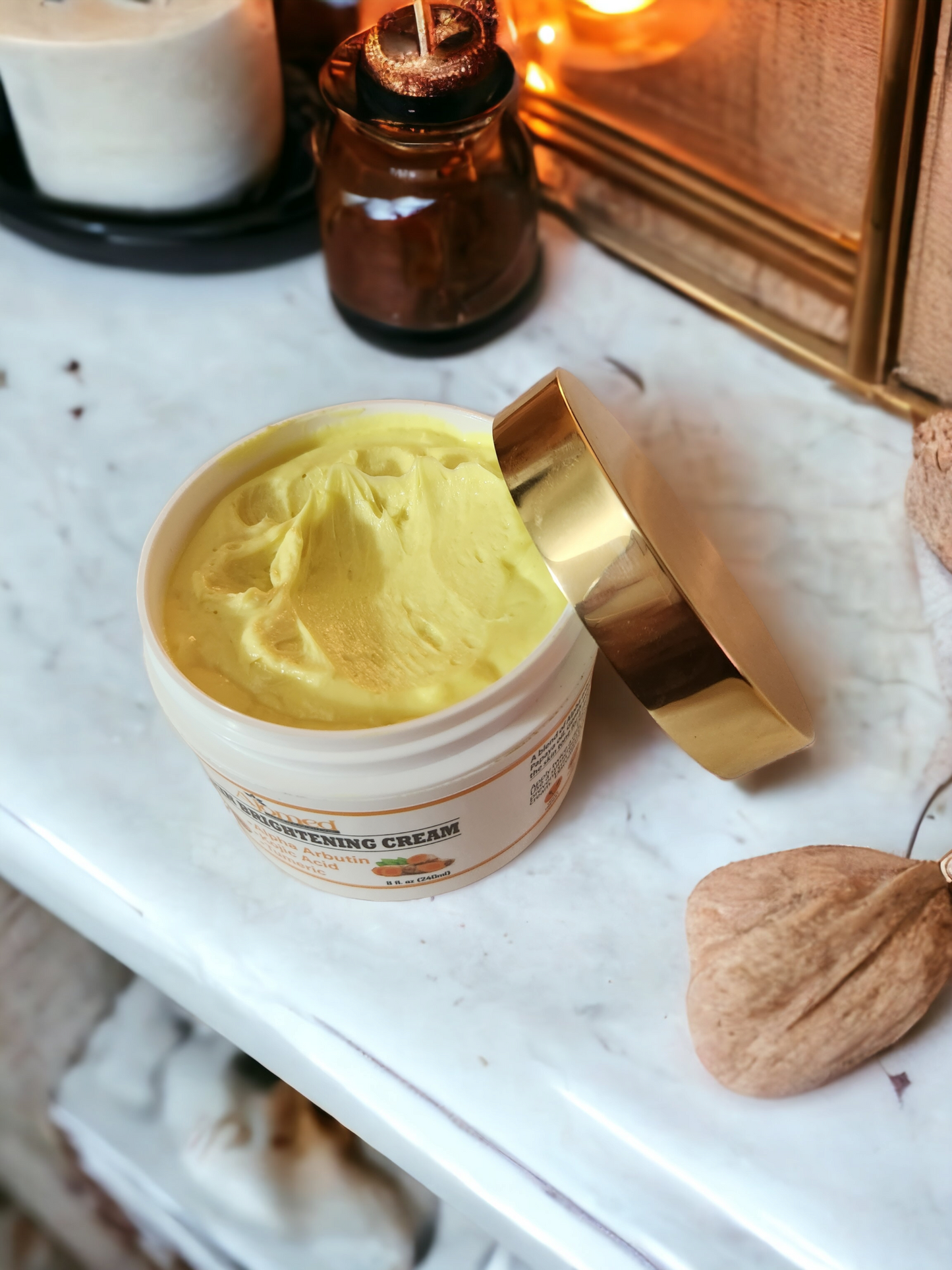 Kojic Acid Alpha Arbutin Turmeric Brightening Cream - Deep Nourishment and Hydration